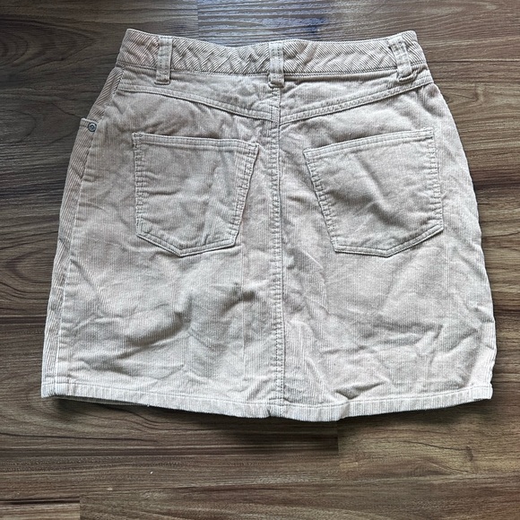 Vintage Gap Tan corduroy skirt - Picture 3 of 3